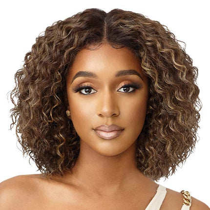 Outre Perfect Hairline Synthetic 13x4 Hd Lace Front Wig - Lissie