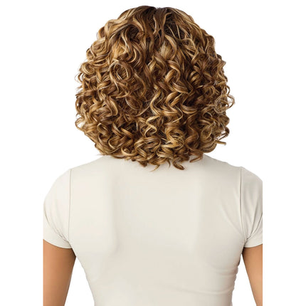 Outre Melted Hairline Synthetic Hd Lace Front Wig - Mh 132