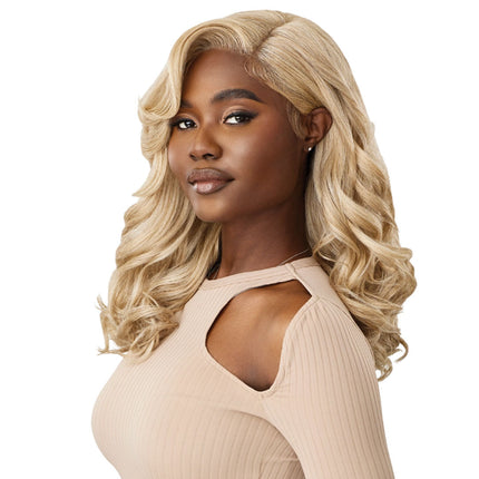 Outre Melted Hairline Synthetic Hd Lace Front Wig - Shelby