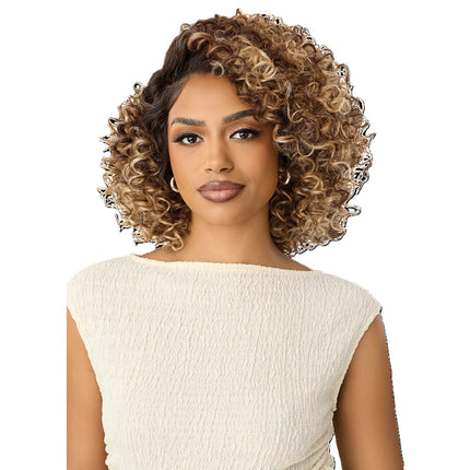 Outre Melted Hairline Synthetic Hd Lace Front Wig- Trucurve 2