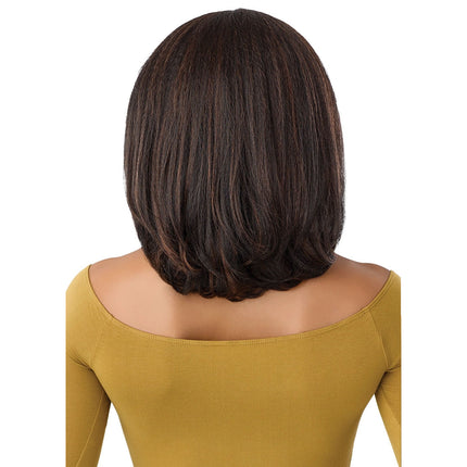 Outre The Daily Wig Style & Dash 3 Deep Lace Part - Daily 23
