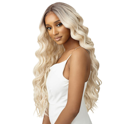 Outre Sleek Lay Part Synthetic Lace Front Wig - Adelaide