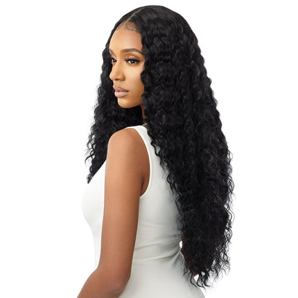 Outre Sleek Lay Part Synthetic Lace Front Wig - Donatella